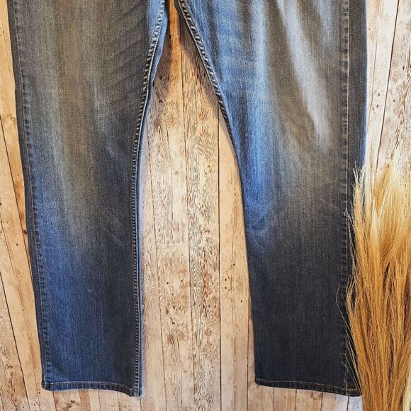 Levis 514 Men's size 36x34 Regular Fit Straight Leg Denim Jeans - Picture 3 of 9
